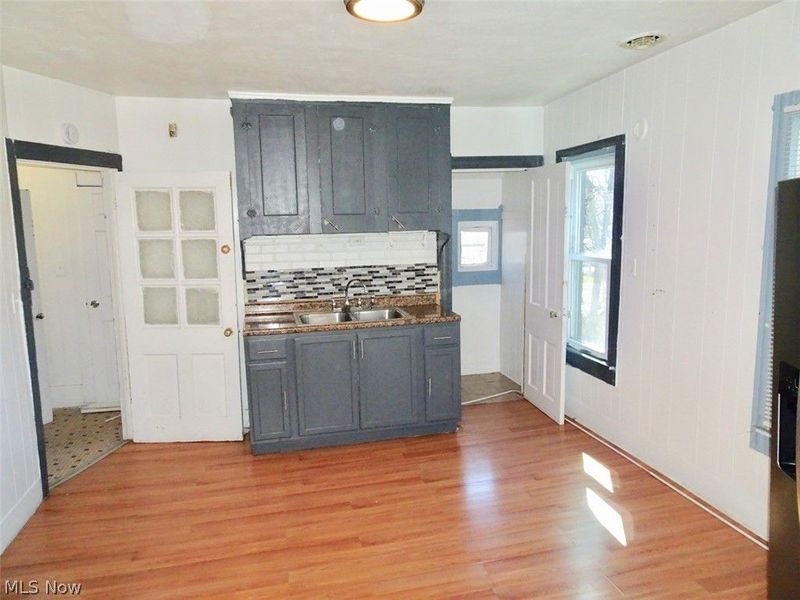 4587 Niessen Court , Cleveland, OH 44109 Photo 29