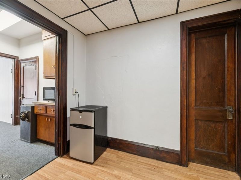 70 4th Street NW, Barberton, OH 44203 Photo 22