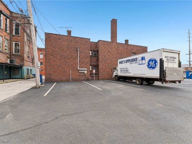 70 4th Street NW, Barberton, OH 44203 Photo 34