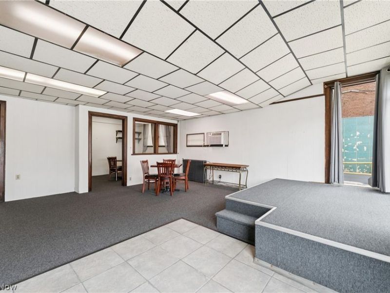 70 4th Street NW, Barberton, OH 44203 Photo 9