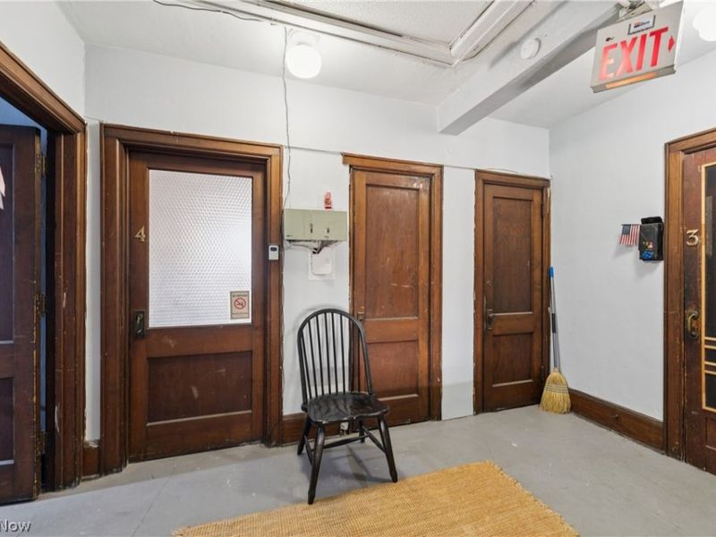 70 4th Street NW, Barberton, OH 44203 Photo 28