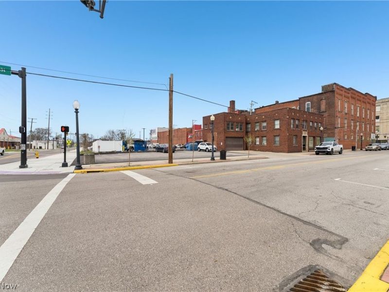 70 4th Street NW, Barberton, OH 44203 Photo 6