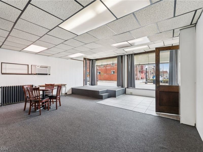 70 4th Street NW, Barberton, OH 44203 Photo 8