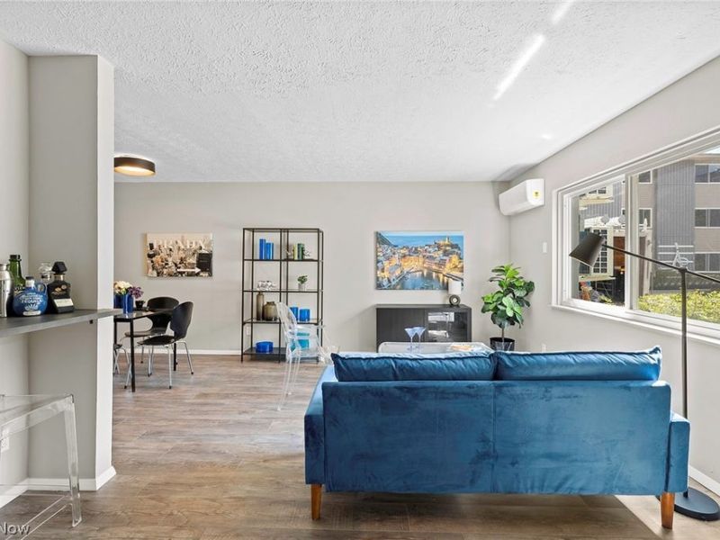 10524 Clifton Boulevard , Unit 301, Cleveland, OH 44102 Photo 5