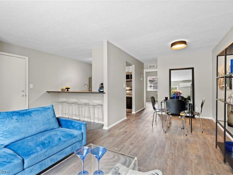 10524 Clifton Boulevard , Unit 301, Cleveland, OH 44102 Photo 9