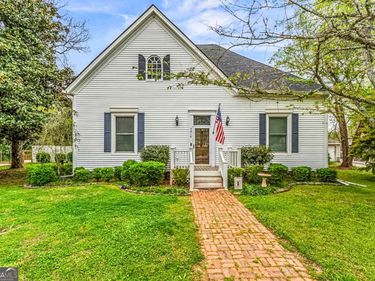 3810 2nd Avenue, Mansfield, GA 30055