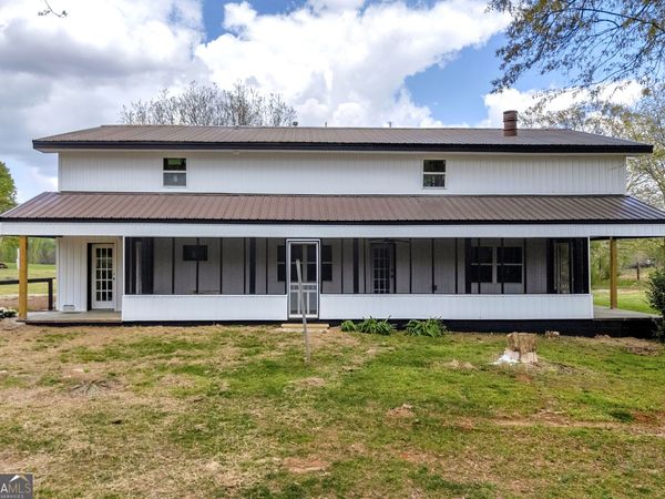 8606 Holly Springs Road, Maysville, GA 30558