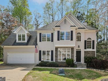 6367 Spring Lake Drive, Flowery Branch, GA 30542