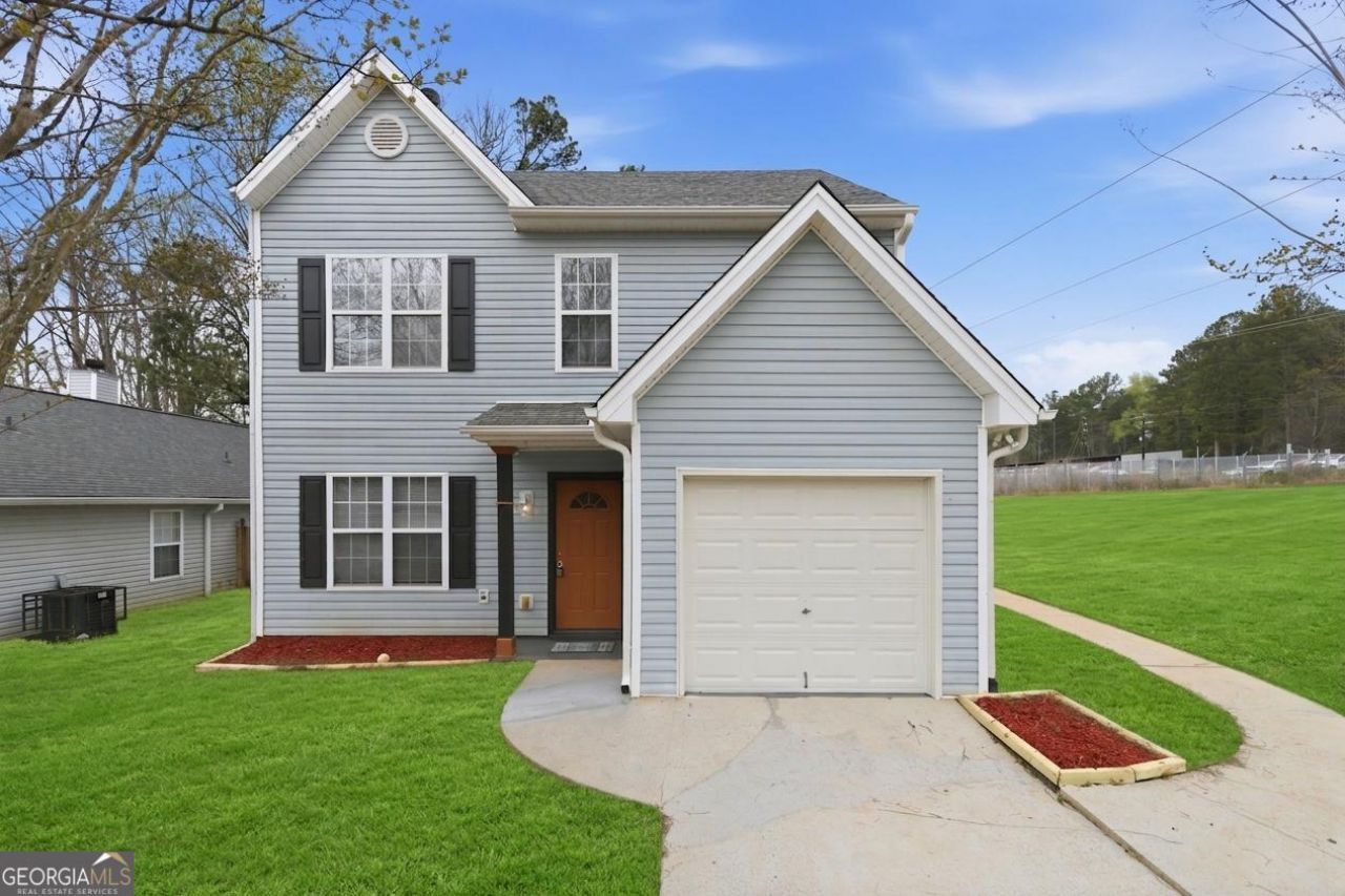 4273 Chestnut Lake Avenue, Lithonia, GA 30038 Main Photo