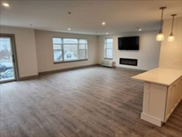 522 Bridge St, Unit 3, Weymouth, MA 02191