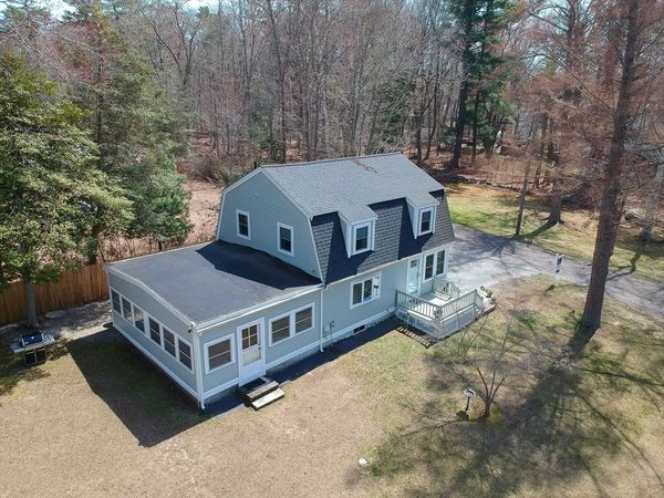 16 Norfolk St., Lakeville, MA 02347