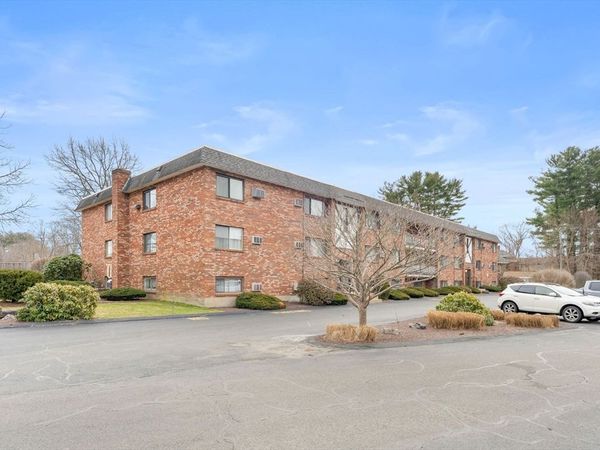 65 Mccormick Ter, Unit 10, Stoughton, MA 02072
