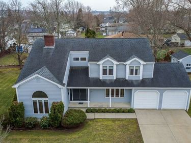 205 Perron Avenue, Somerset, MA 02726