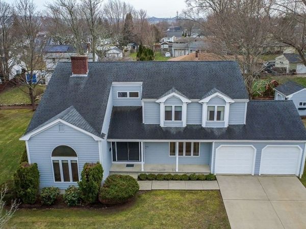 205 Perron Avenue, Somerset, MA 02726
