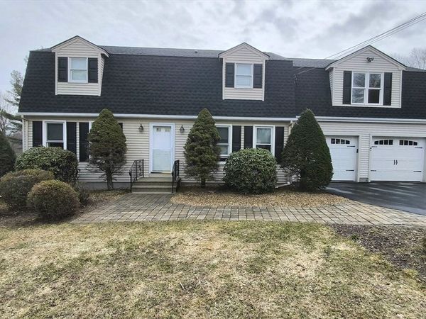 154 Dudley Oxford Rd, Dudley, MA 01571