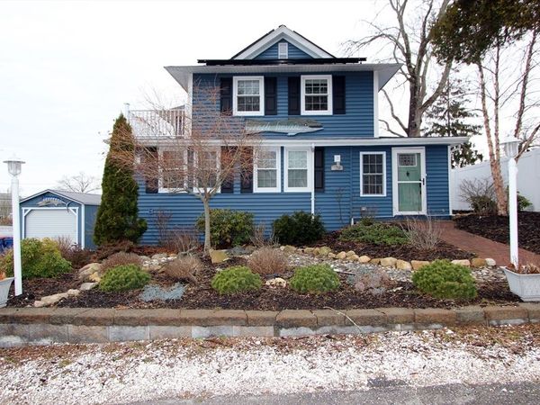 19 Maple Street, Wareham, MA 02532