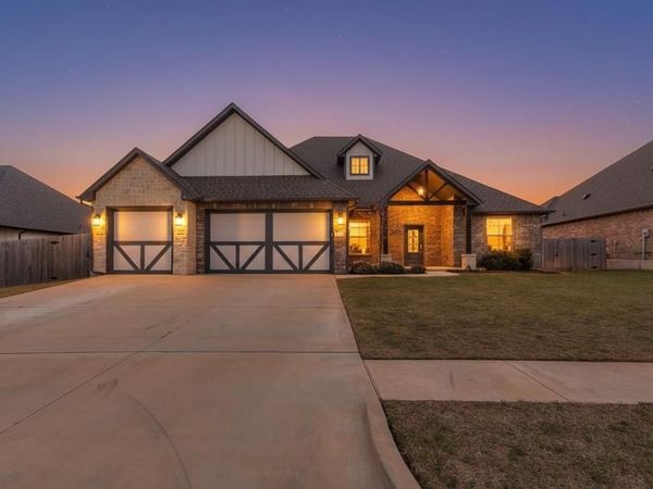 1124 Colonial Avenue, Tuttle, OK 73089