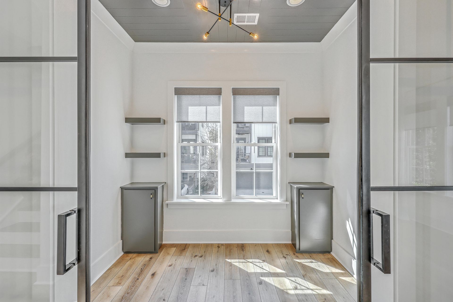 1216 Gatch Court Photo 5