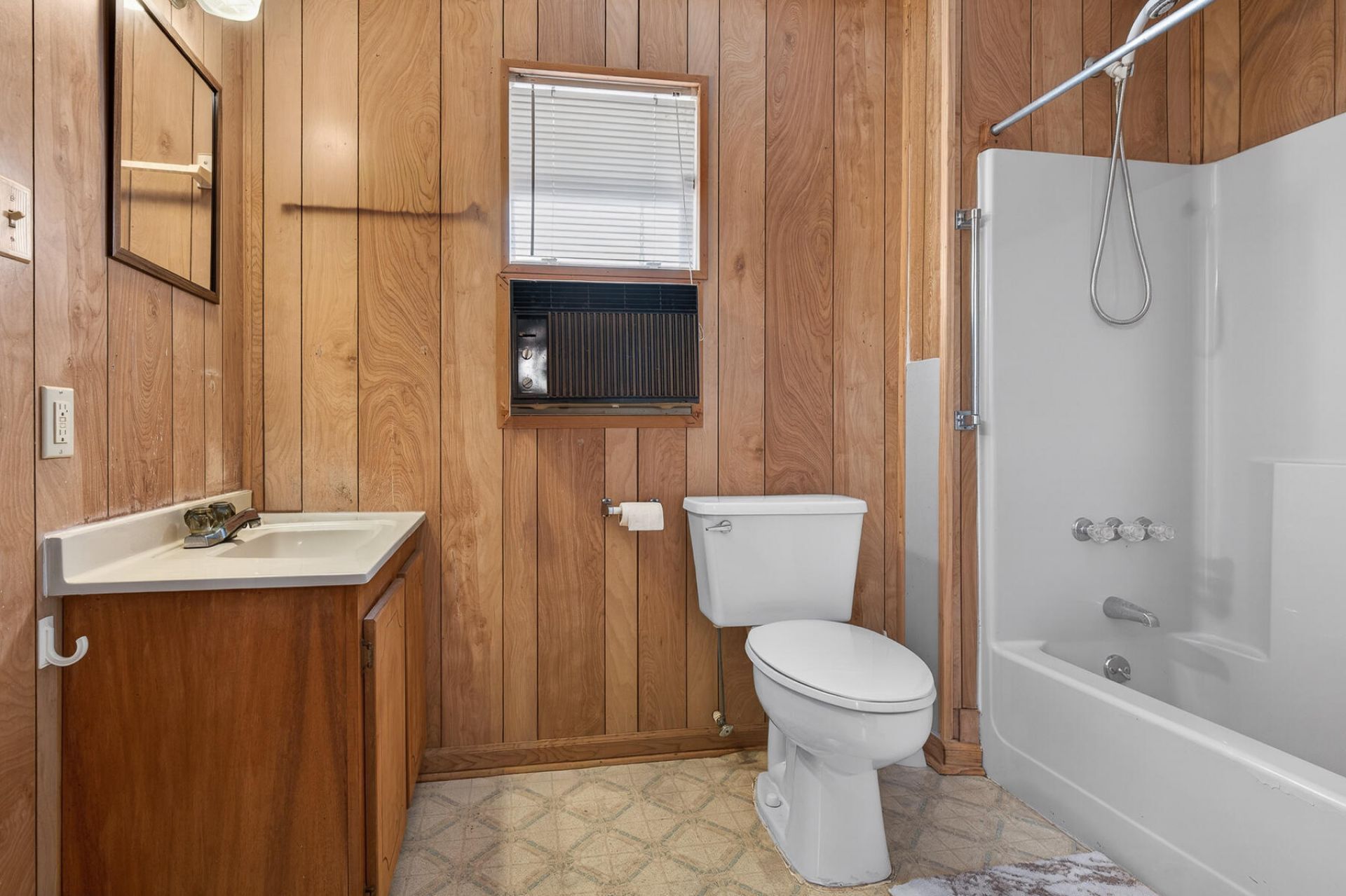 3643 Char-augusta Road Photo 23