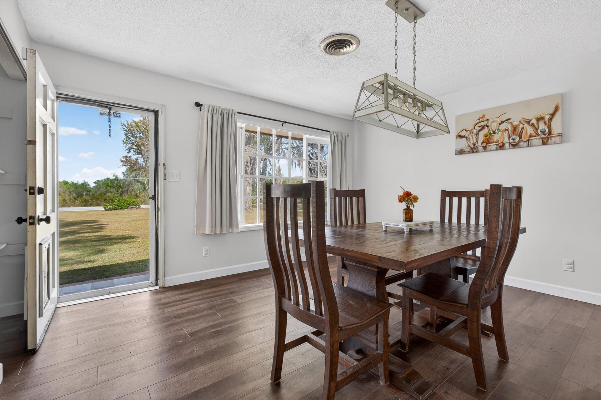 3643 Char-augusta Road Photo 9