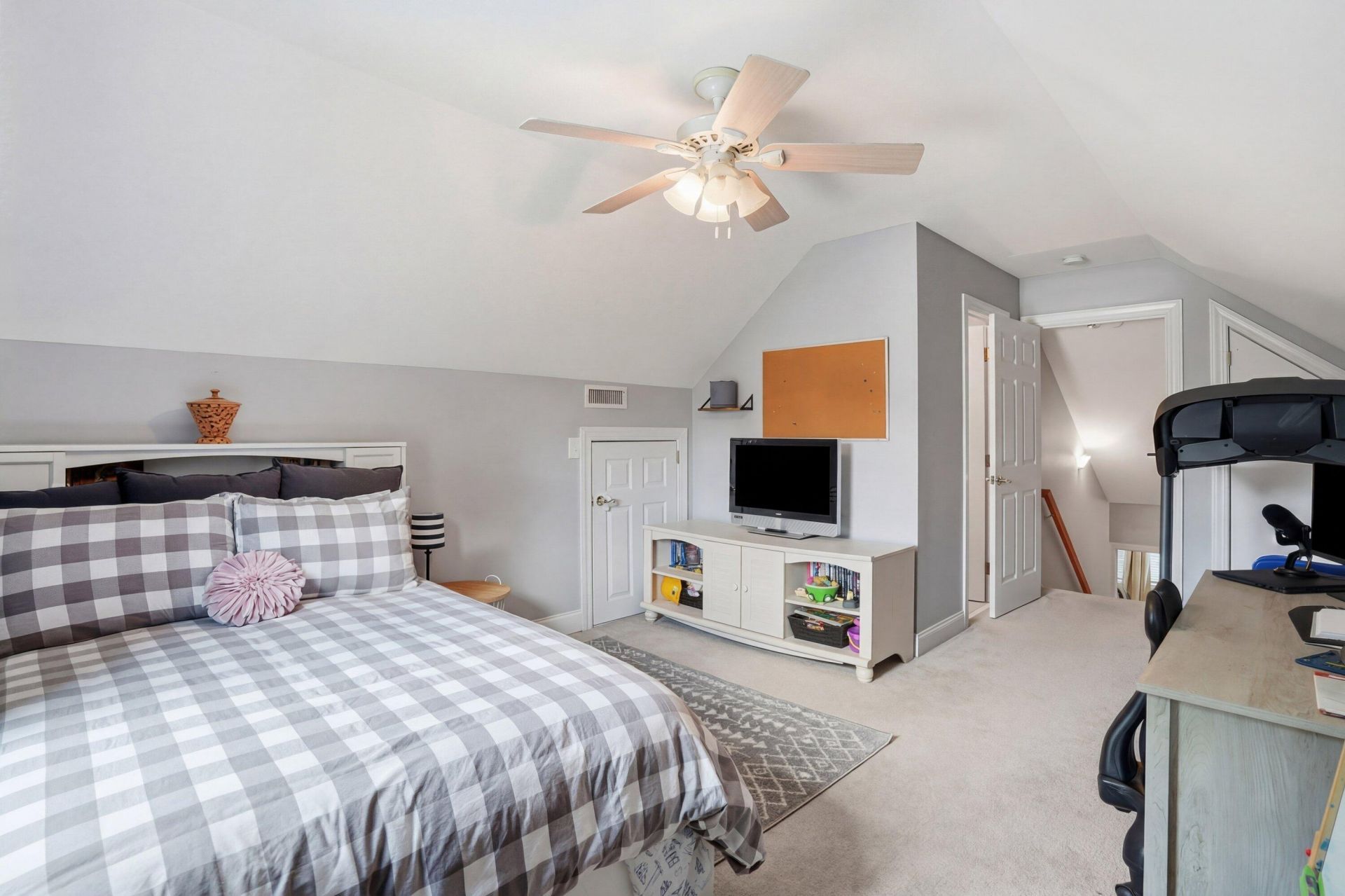 110 Long Cove Bend Photo 24