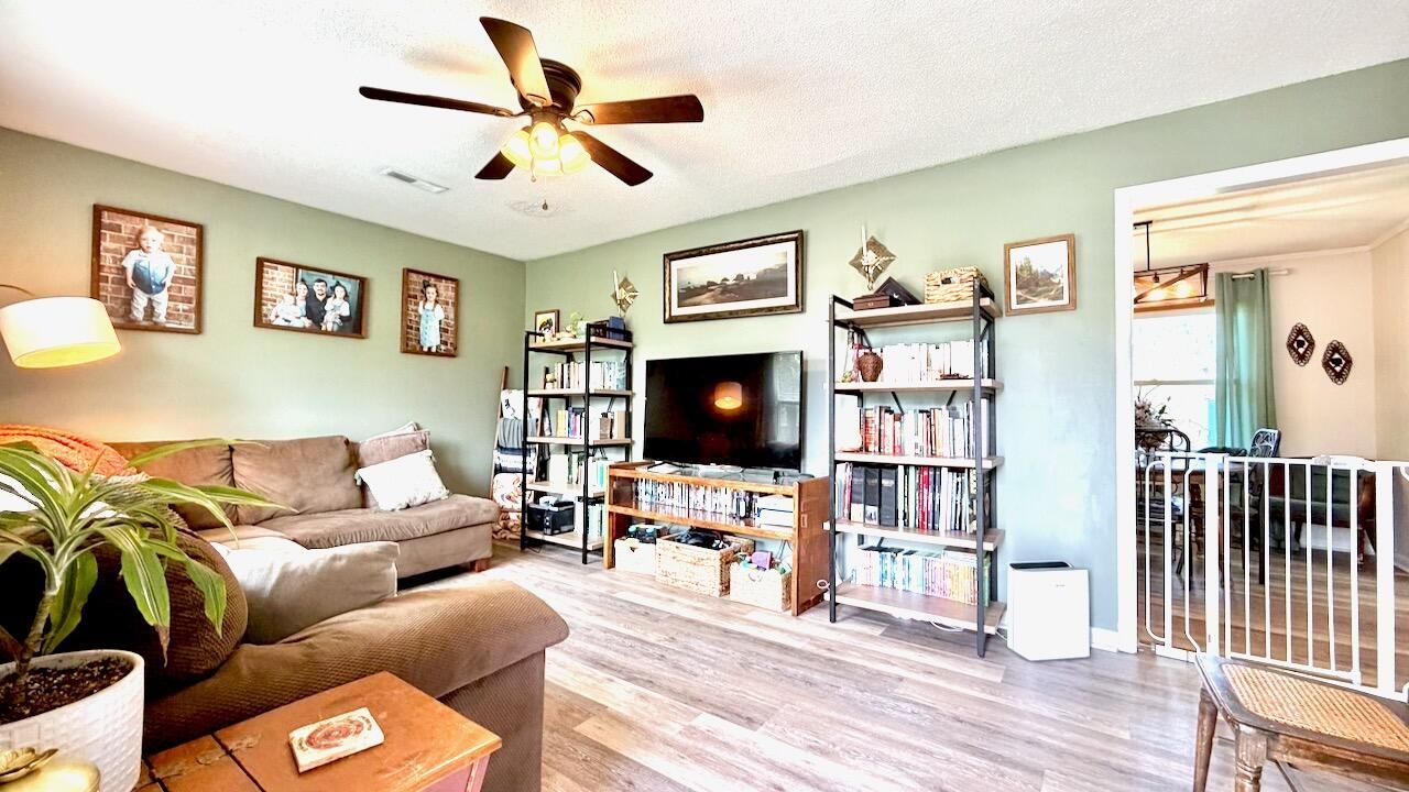 4520 Garwood Drive Photo 4