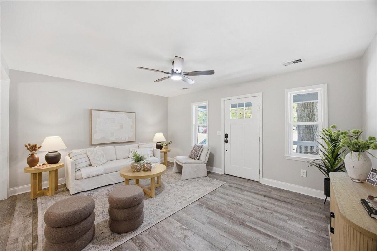 1114 Yeamans Hall Road Photo 5