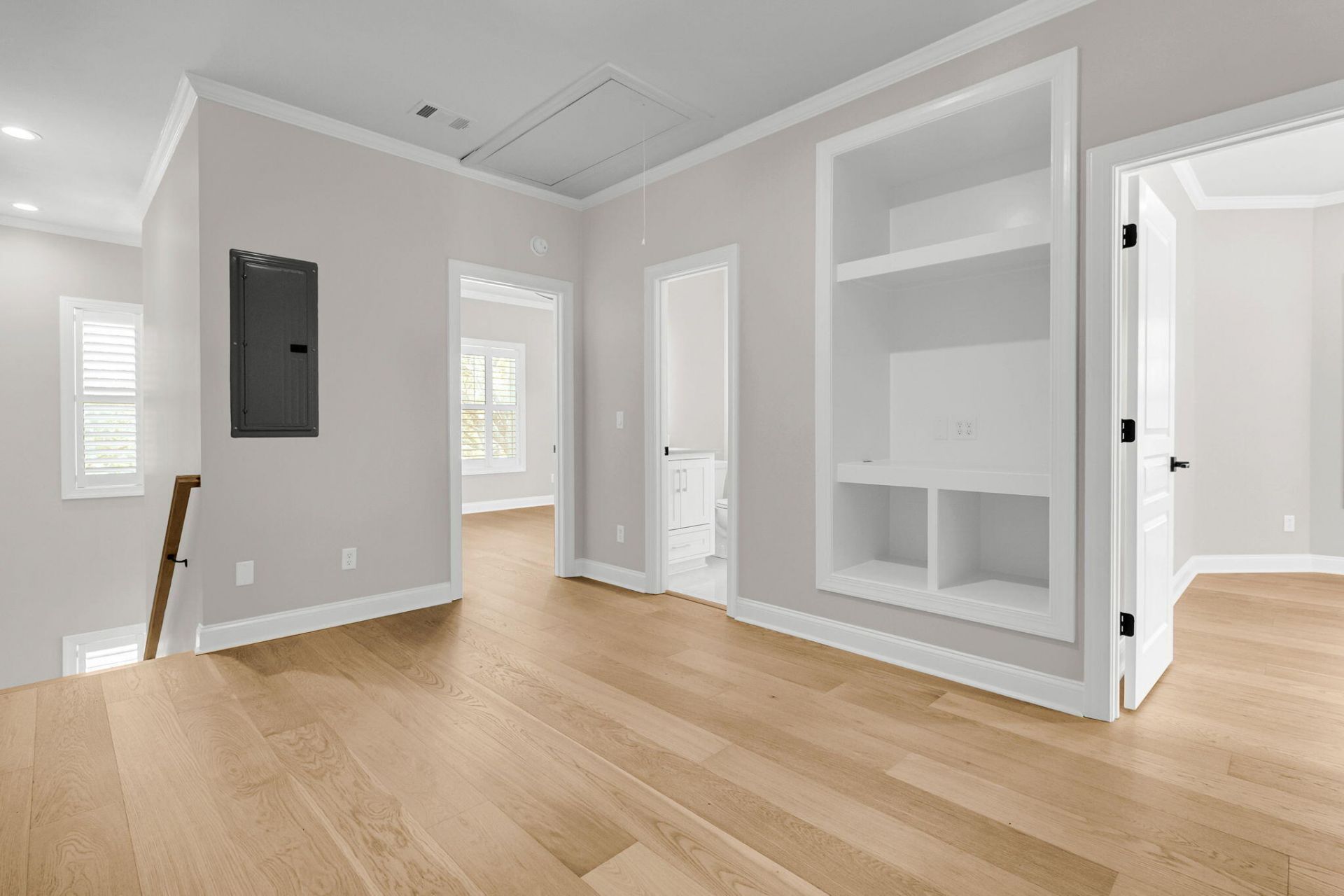 1135 Thrower Street Photo 19