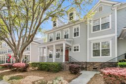 1135 Thrower Street photo 4