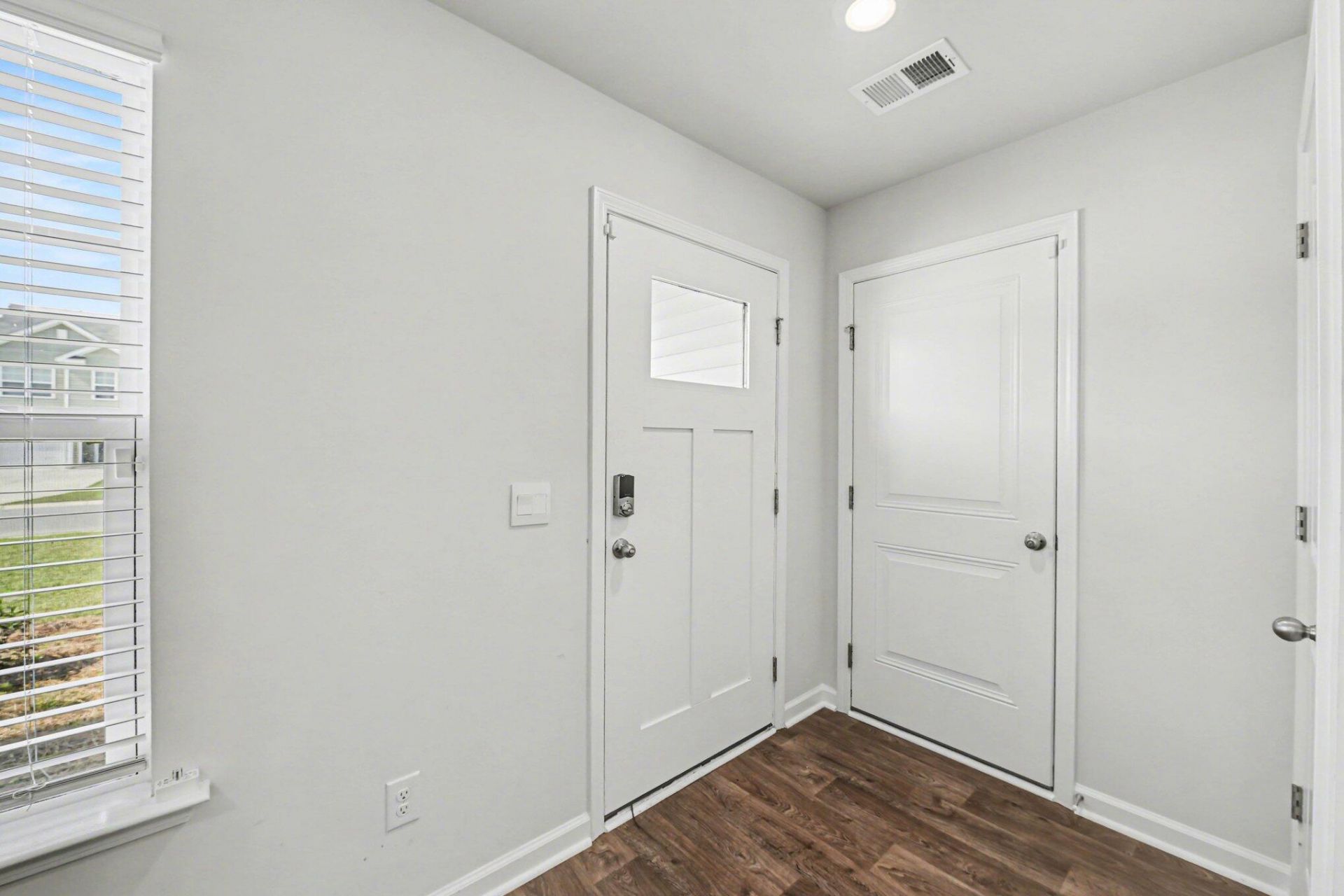 255 Ivory Shadow Road Photo 5