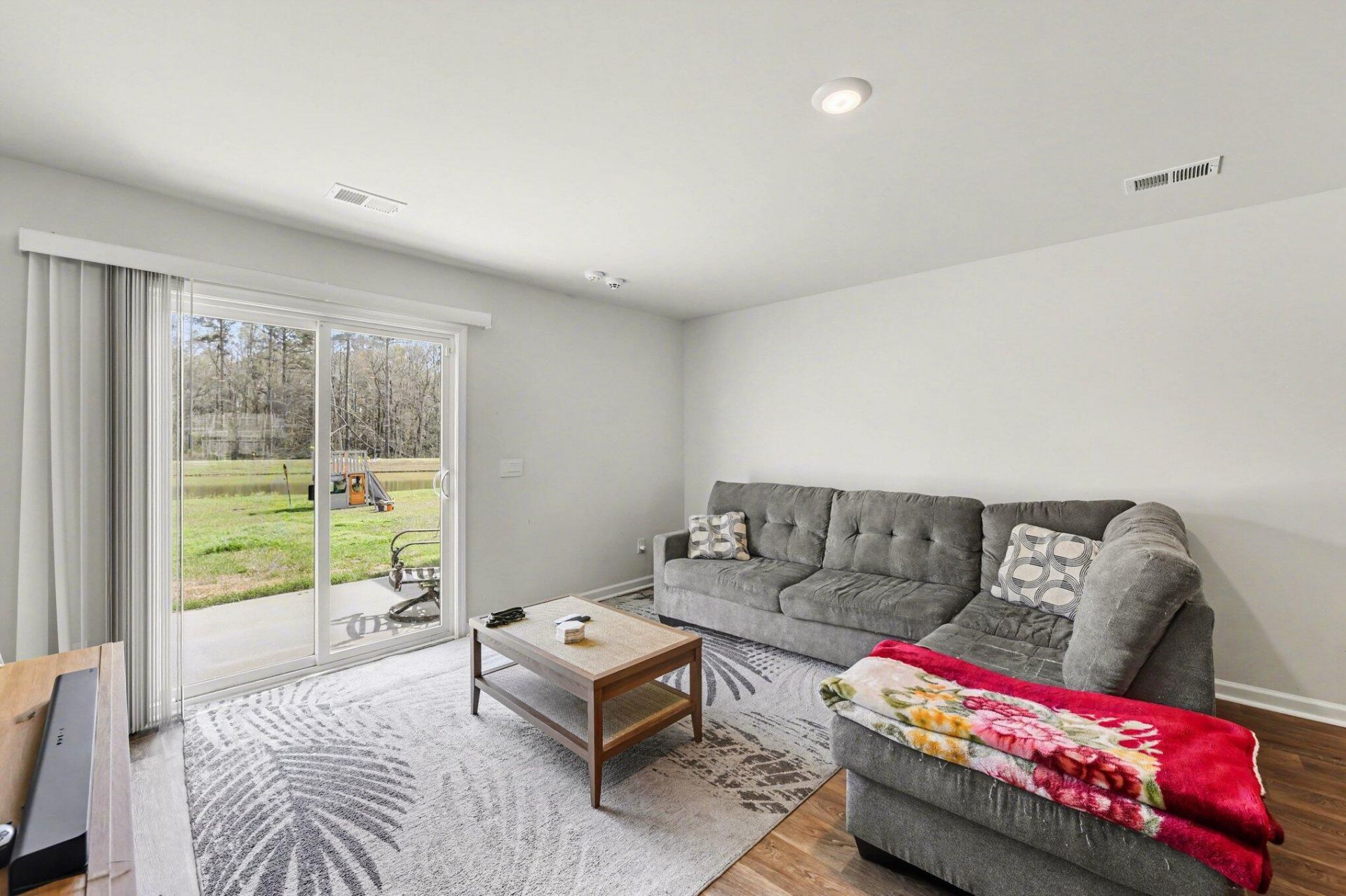 255 Ivory Shadow Road Photo 7