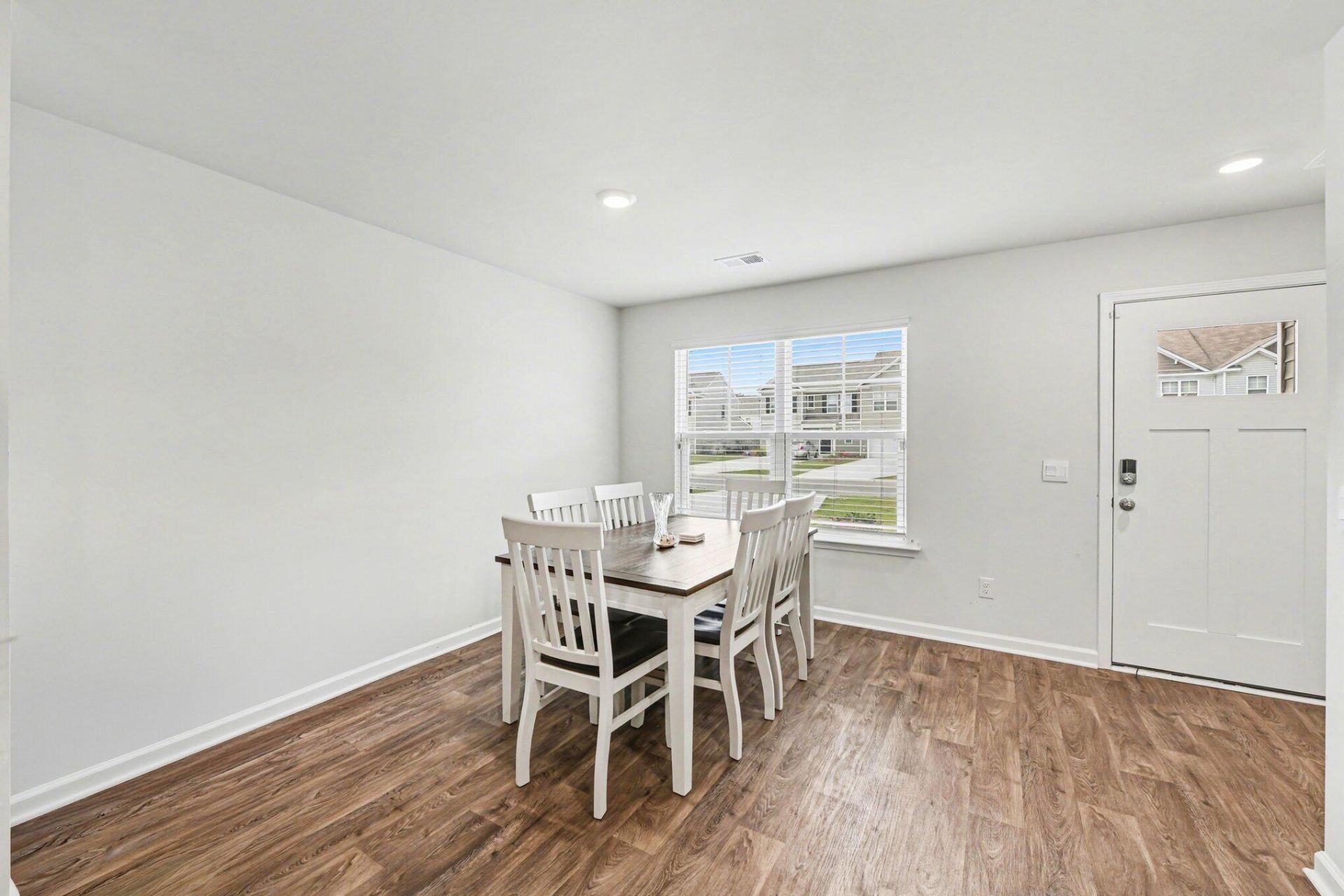 255 Ivory Shadow Road Photo 9