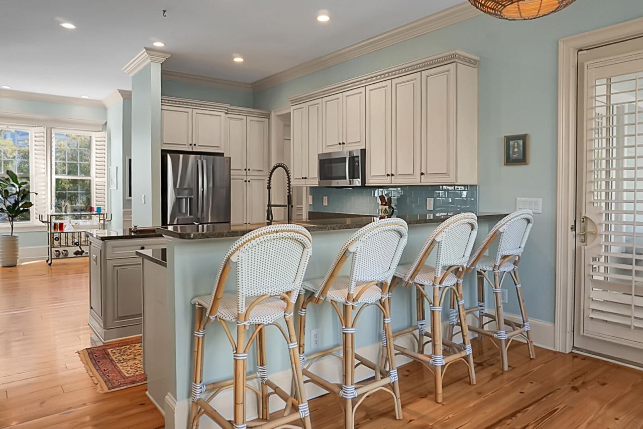 1307 Chardon Commons Photo 26