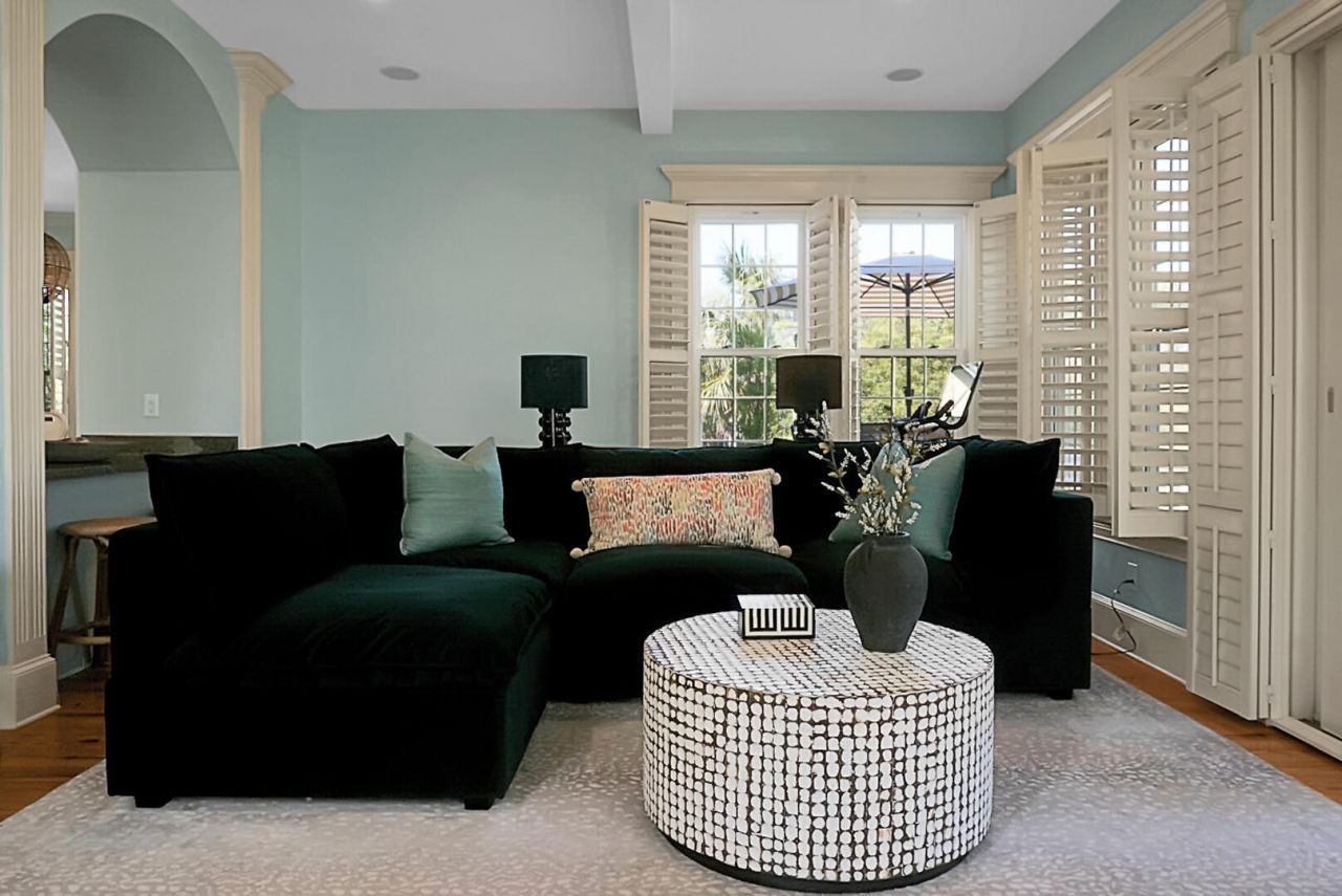 1307 Chardon Commons Photo 35