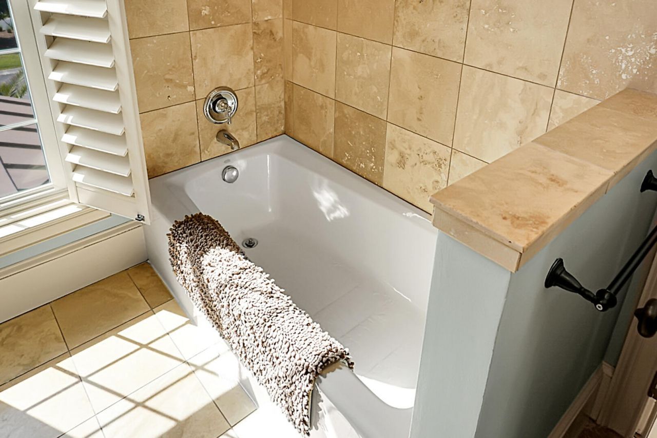 1307 Chardon Commons Photo 44
