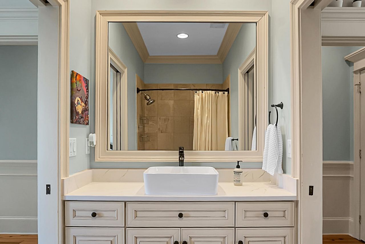 1307 Chardon Commons Photo 47