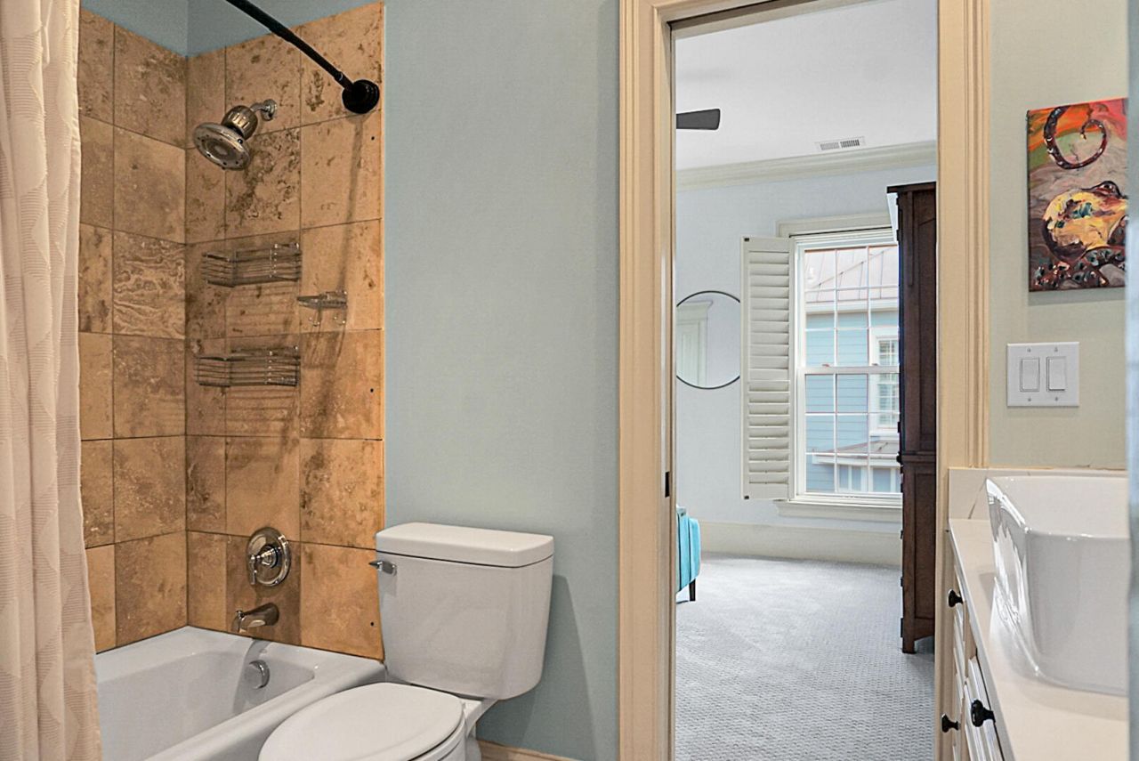 1307 Chardon Commons Photo 49