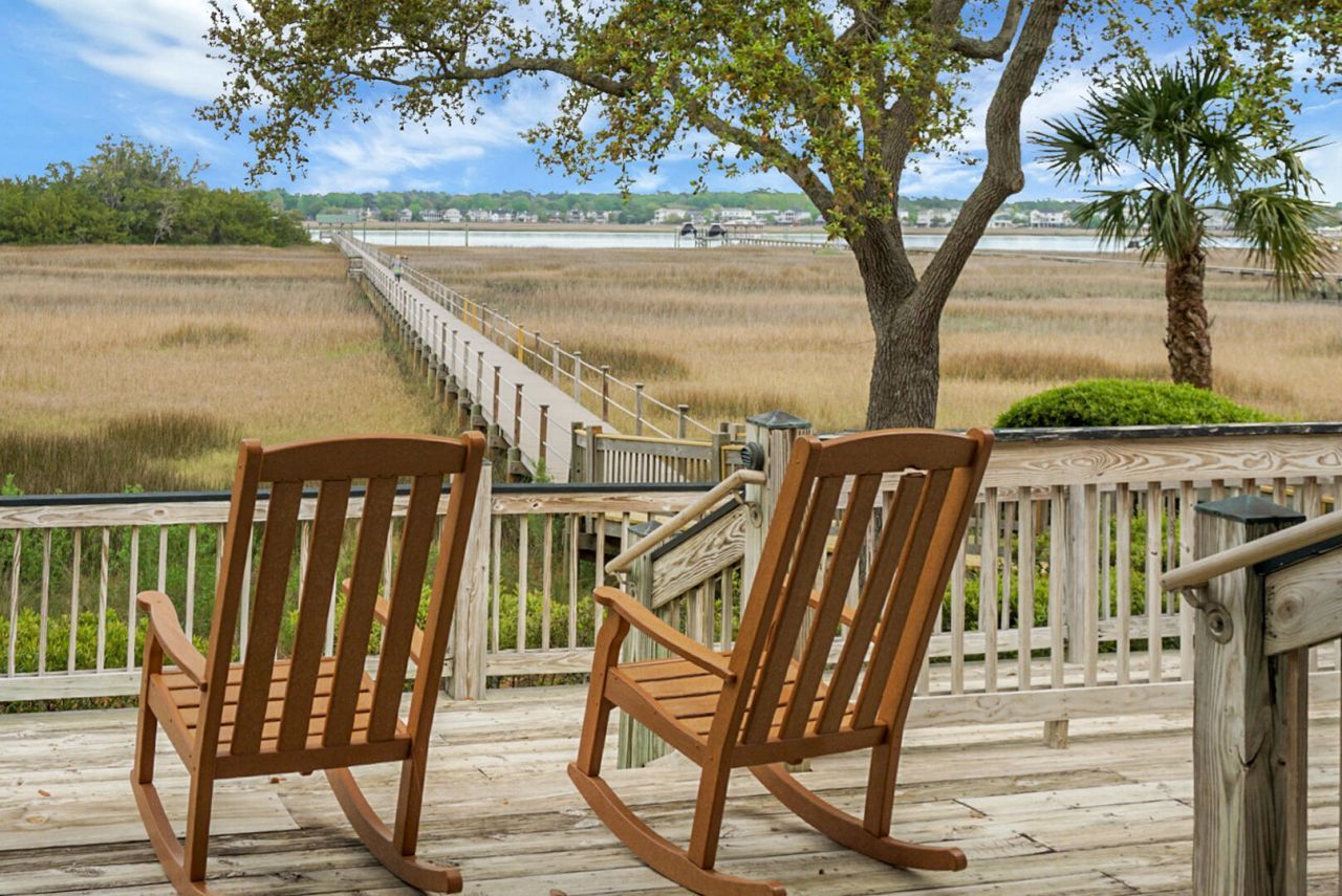 1307 Chardon Commons Photo 72