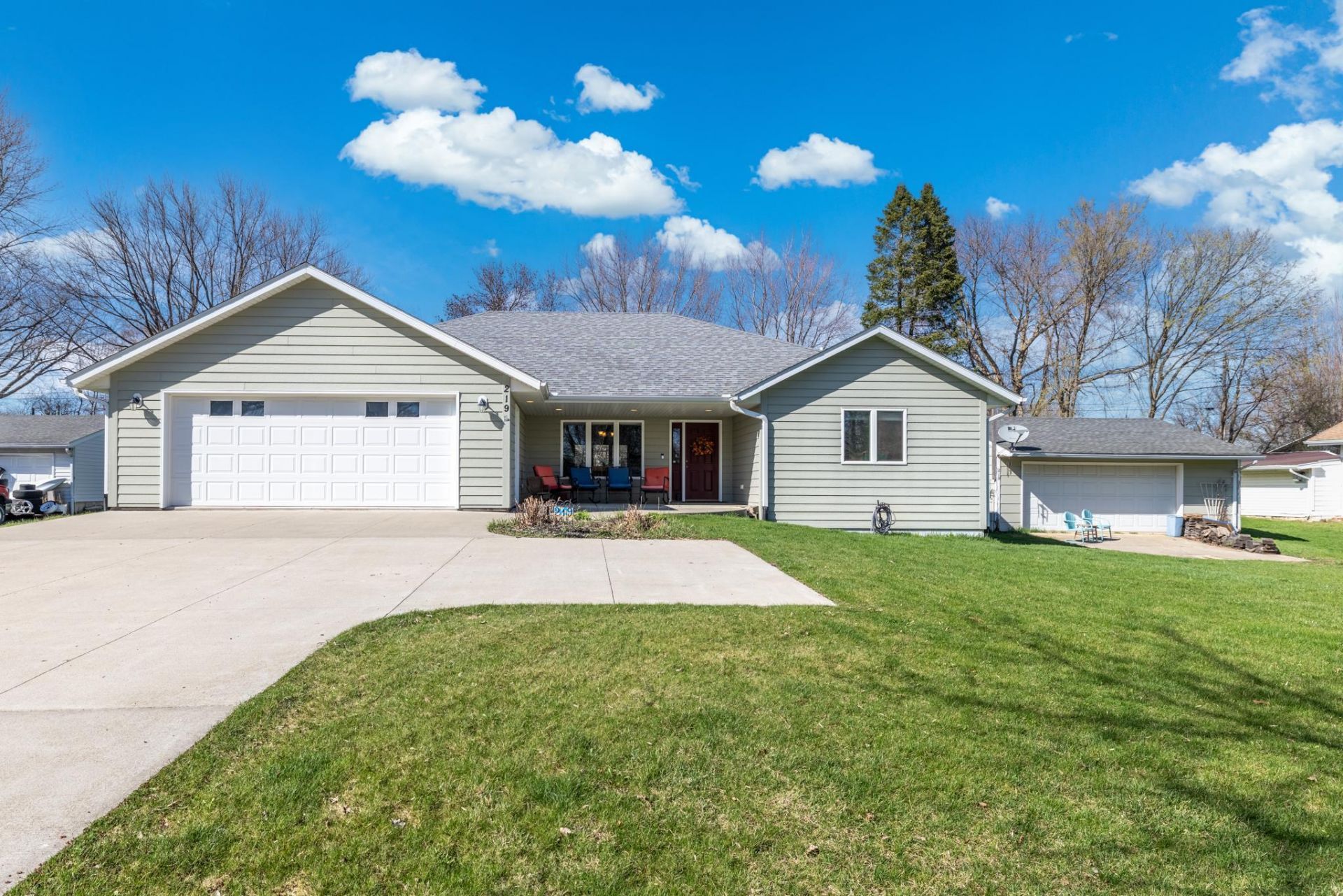 219 Main Street E, Clarks Grove, MN 56016