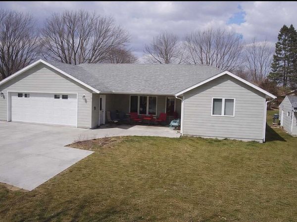 219 Main Street E, Clarks Grove, MN 56016