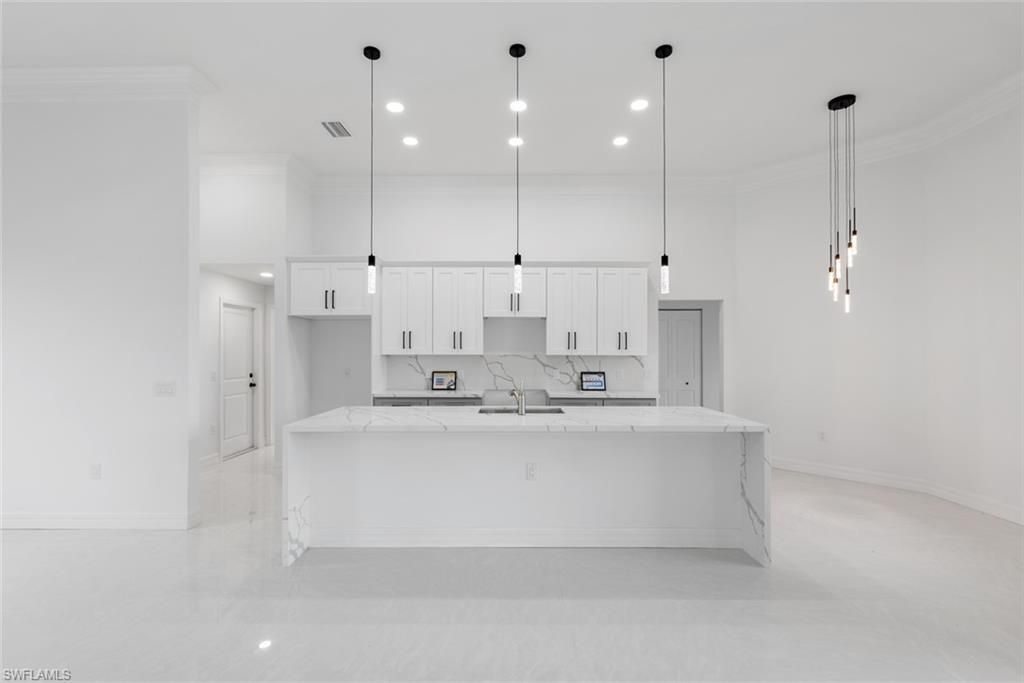 2005 NW 18th St, Cape Coral, FL 33993 Photo