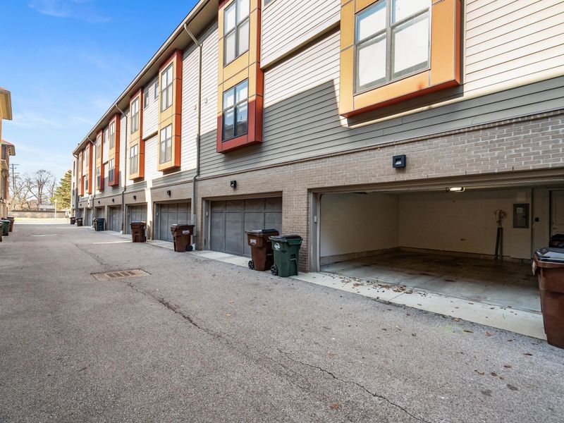 107 Aston Row Lane , Columbus, OH 43201 Photo 30