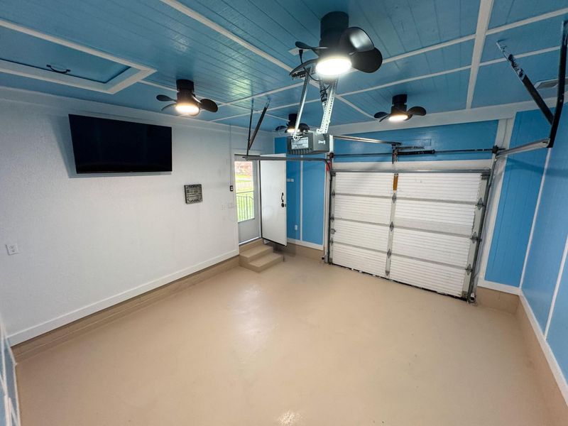 1097 Forest Drive, Columbus, OH 43223 Photo 24