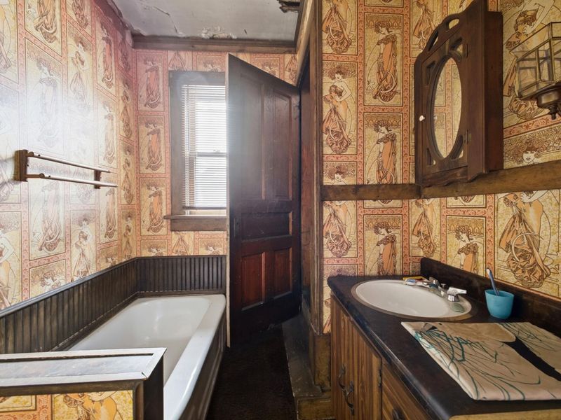 472 E Whittier Street , Columbus, OH 43206 Photo 33