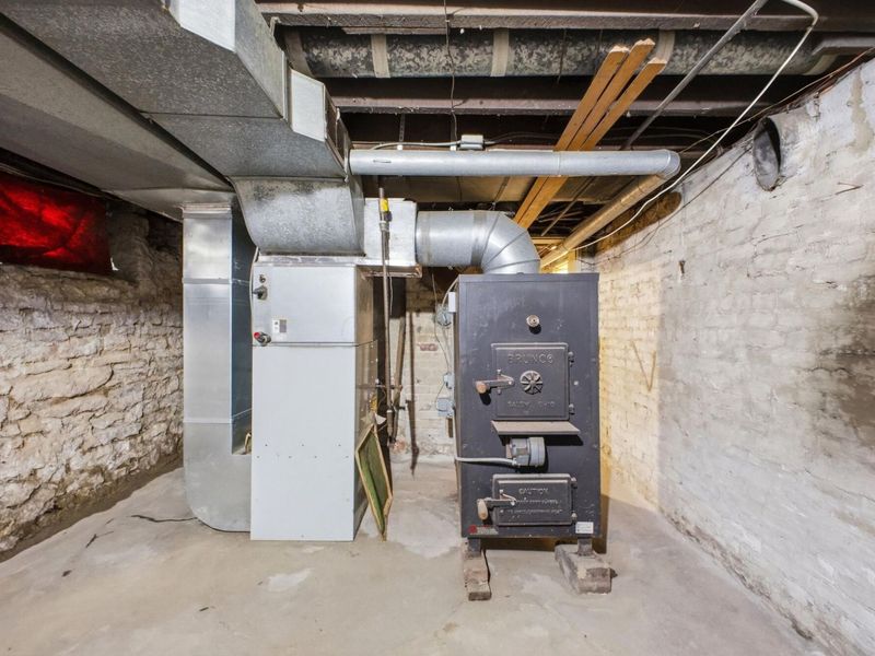 472 E Whittier Street , Columbus, OH 43206 Photo 38