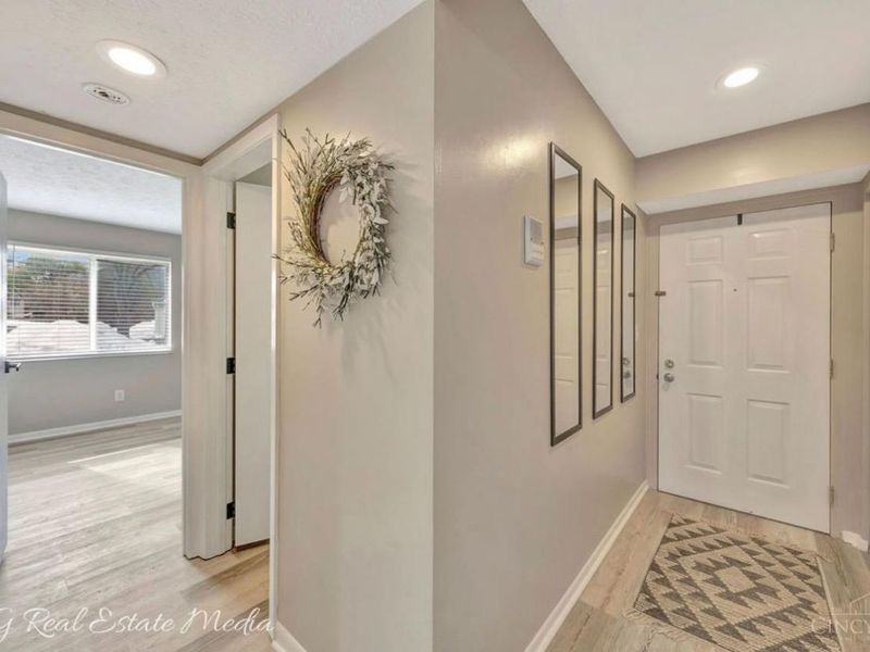 9315 Winton Road, Unit 3, Springfield Twp., OH 45231 Photo 4