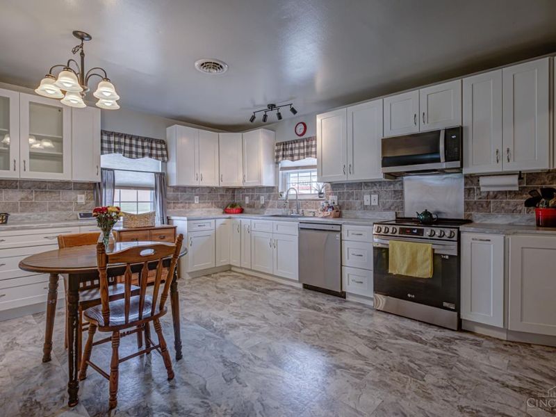 313 Maple Avenue, Trenton, OH 45067 Photo 7