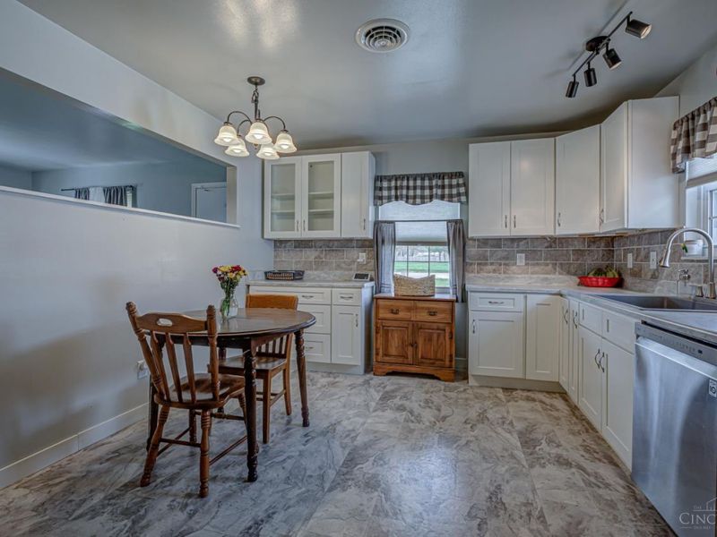 313 Maple Avenue, Trenton, OH 45067 Photo 8