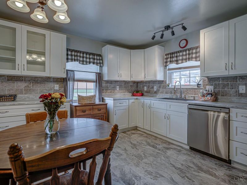 313 Maple Avenue, Trenton, OH 45067 Photo 9