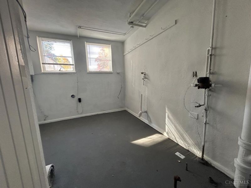 6 Chalmers Court, Greenhills, OH 45218 Photo 10